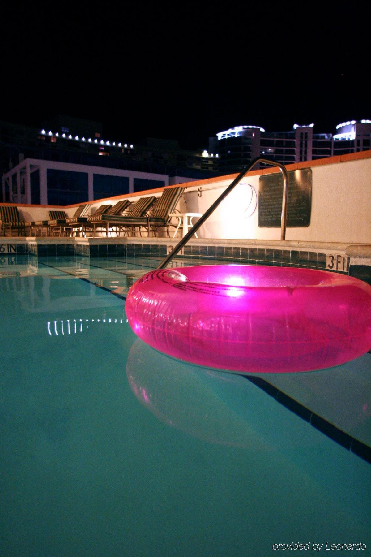 Hotel The Casablanca On The Ocean West Tower Miami Beach Exterior foto