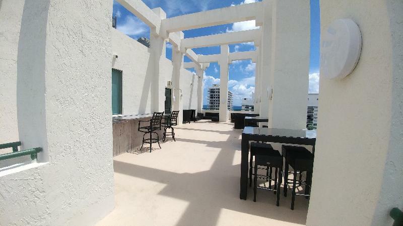 Hotel The Casablanca On The Ocean West Tower Miami Beach Exterior foto